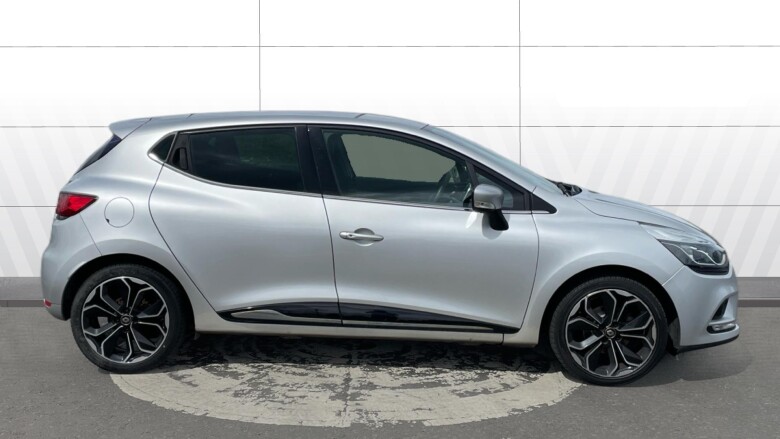 Renault Clio 0.9 TCE 75 Iconic 5dr Petrol Hatchback